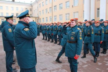 Курсантам вручены удостоверения спасателя