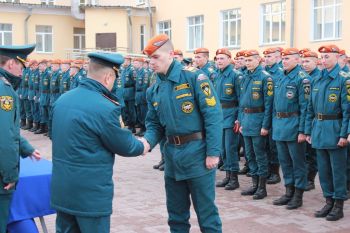 Курсантам вручены удостоверения спасателя