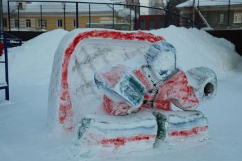 В институте состоялся конкурс снежных фигур