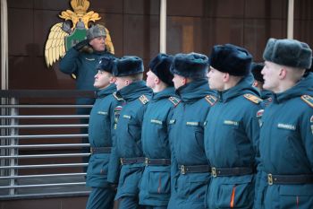 Личному составу института вручили награды в честь Дня Защитника Отечества 