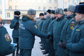 Личному составу института вручили награды в честь Дня Защитника Отечества 