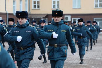 Обучающиеся института приступили к тренировкам к параду Победы