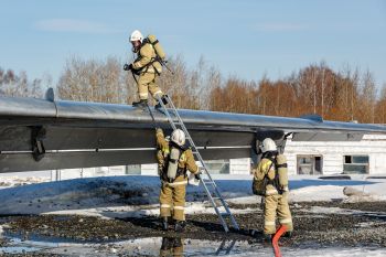 Курсанты института приняли участие в практическом занятии на территории аэропорта «Кольцово»