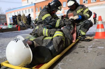 Курсанты и сотрудники вуза стали участниками соревнований по ликвидации последствий ДТП