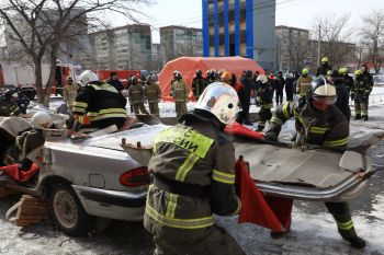 Курсанты и сотрудники вуза стали участниками соревнований по ликвидации последствий ДТП