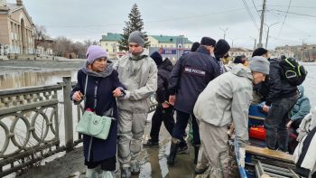 Аэромобильная группировка института ликвидирует последствия стихии в Орске