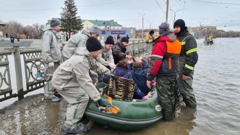 Аэромобильная группировка института ликвидирует последствия стихии в Орске