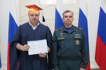 В институте состоялось вручение дипломов выпускникам заочникам