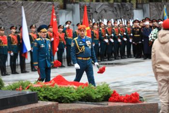 На Широкореченском мемориале Екатеринбурга прошел торжественный ритуал "Память"