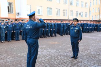 В институте состоялось торжественное построение, посвященное Дню России