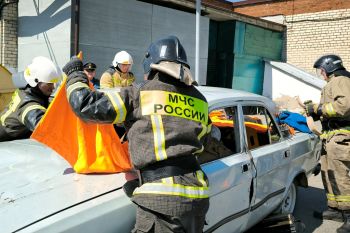 В  институте прошли соревнования по профессиональному мастерству среди пожарных