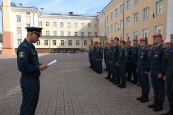 Молодые специалисты пополнили ряды личного состава института