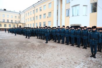 В вузе прошло торжественное построение ко Дню народного единства