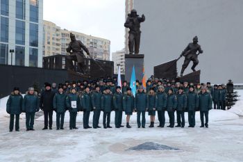 Личный состав института принял участие в торжественном мероприятии Главного управления МЧС России по Свердловской области 