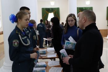 В институте прошел день открытых дверей