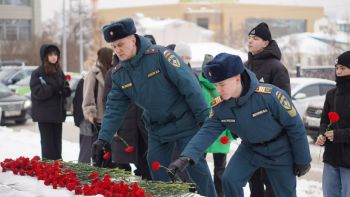 Личный состав института почтил память молодогвардейцев