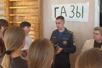 Курсанты института провели военно-патриотические игры для школьников