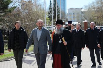 О прошлом с уважением, о будущем с верой
