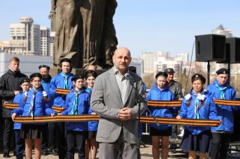 О прошлом с уважением, о будущем с верой