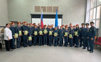 Кадетам – честь, школе – слава