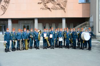 Духовой оркестр института принял участие в торжественных митингах ко Дню Победы