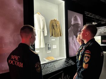 Личный состав института прикоснулись к истории фронтовой медицины