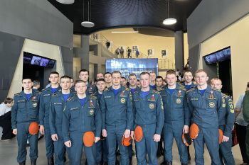 Личный состав института прикоснулись к истории фронтовой медицины
