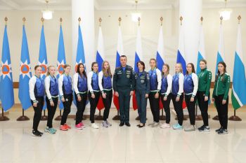 Встреча с начальником института: поддержка и вдохновение для команды по пожарно-спасательному спорту