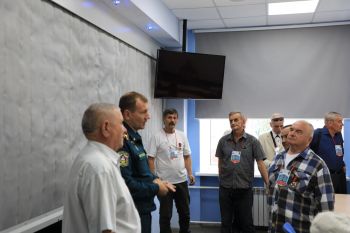 Пятьдесят лет спустя: выпускники вновь в стенах института
