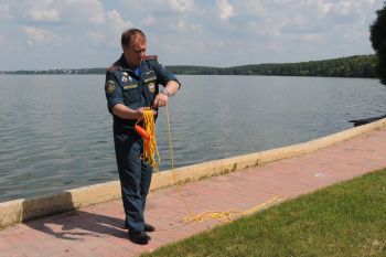 В институте слушатели повысили квалификацию по оказанию первой помощи на воде