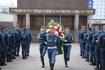Минута молчания — в память о героях