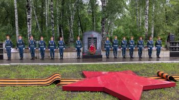 Минута молчания — в память о героях