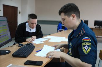 Кандидаты на поступление продолжают прибывать в институт