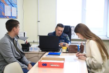 Кандидаты на поступление продолжают прибывать в институт