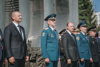 Начальник института принял участие в торжественном выпуске Уральского юридического института МВД России