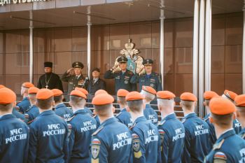 В институте отметили День знаний торжественным построением
