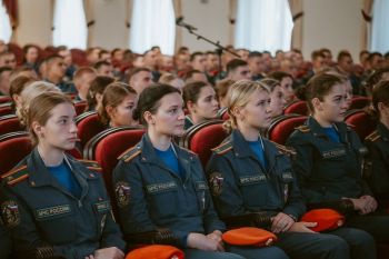В День знаний в институте прошли открытые уроки для курсантов