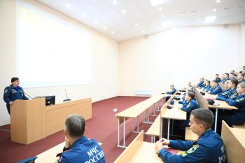 В День знаний в институте прошли открытые уроки для курсантов
