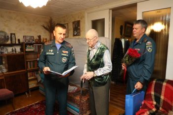 Ветеран учебного заведения отмечает юбилей