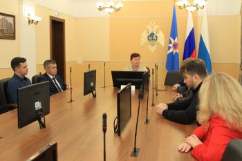 Уральский институт ГПС МЧС России стал площадкой для встречи научных, образовательных организаций и производителей огнезащитных материалов