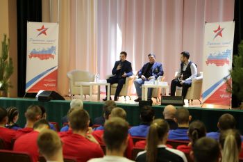 «Дорогами героев»: курсанты и студенты Уральского института ГПС МЧС России проверили свою силу духа и знания