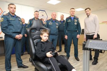 В преддверии 35-летия со дня образования МЧС России, Павел Валерьевич Дацюк посетил Уральский институт ГПС МЧС России