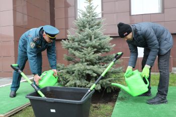 В преддверии 35-летия со дня образования МЧС России, Павел Валерьевич Дацюк посетил Уральский институт ГПС МЧС России