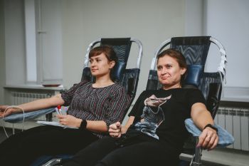 Личный состав института принял участие в очередной сдаче крови 