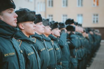 В институте состоялось еженедельное построение В институте состоялось еженедельное построение
