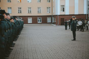 В институте состоялось еженедельное построение В институте состоялось еженедельное построение