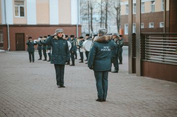 В институте состоялось еженедельное построение В институте состоялось еженедельное построение