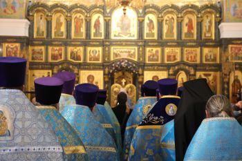 Курсанты института приняли участие в крестном ходе Курсанты института приняли участие в крестном ходе