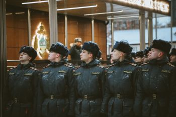 В  институте состоялось еженедельное построение личного состава