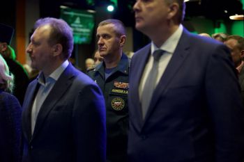 В Екатеринбурге открылась фотовыставка «Литургия с Патриархом» В Екатеринбурге открылась фотовыставка «Литургия с Патриархом»